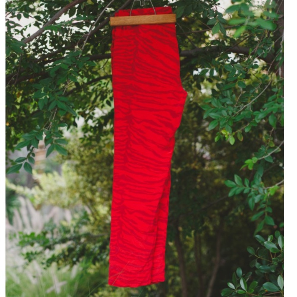 Nwt Equipment Hadley Pants
Strawberry red